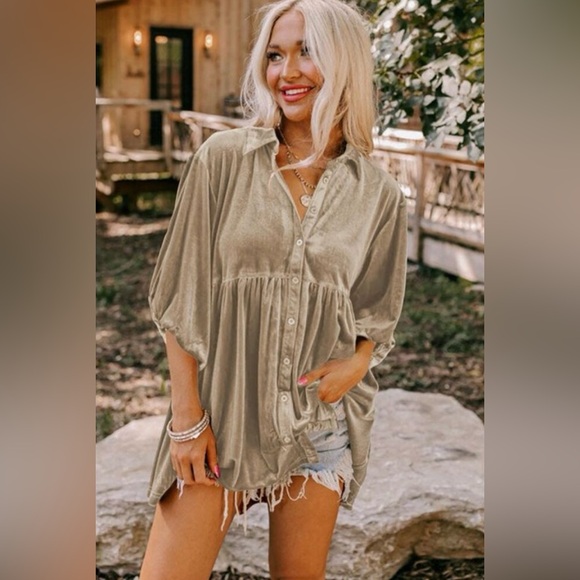 Tops - NEW oversized button down velvet top